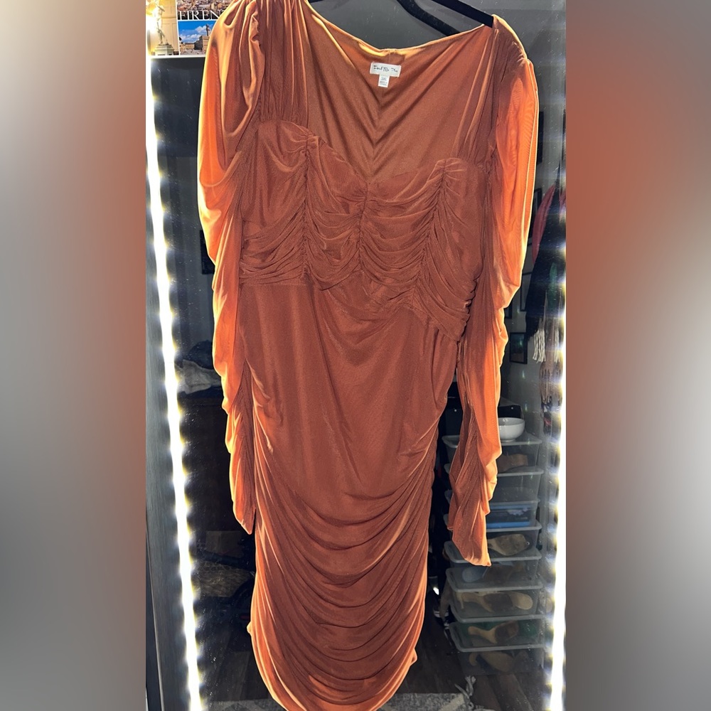 Bodycon mesh amber color dress